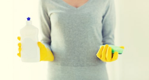 Deep carpet cleaning equipment used by a carpets cleaner in W10