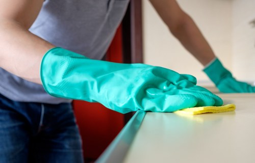 Risk assessment and hazard control during carpet cleaning